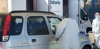 Coronavirus, attivato il terzo ‘Casello tampone’: anche all’ospedale Rizzoli di Ischia arrivano i kit per i test rapidi