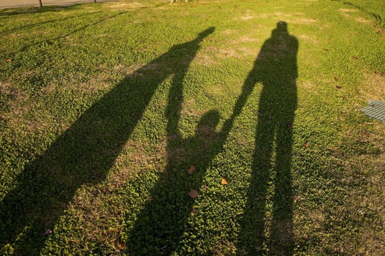 Dramma sociale ad Afragola, perde il lavoro a causa del Coronavirus e viene sfrattato insieme alla sua famiglia: “Sono disperato, ho pensato anche al suicidio”