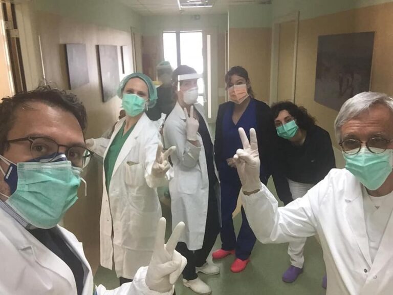 Eccellenza sanitaria all’Università Vanvitelli di Napoli: giovane mamma dializzata partorisce in piena emergenza Coronavirus. Il direttore di Nefrologia e Dialisi Capasso: “Una speranza per tutti”