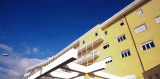 Coronavirus, la solidarietà attraverso la musica: concerto online dedicato ad operatori sanitari e pazienti del Covid center di Boscotrecase