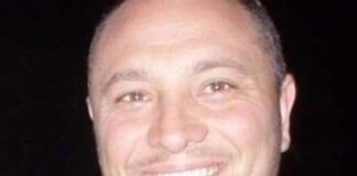 Poliziotto morto a Napoli, De Magistris alla famiglia dell’agente scelto Apicella: “Non vi lasceremo soli”