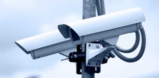 Napoli, l’assessore De Iesu illustra il piano sicurezza: lotta a dispersione e più telecamere