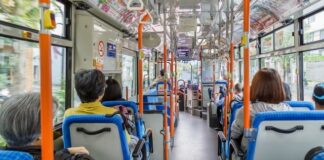 L’ORDINANZA Fase 2 in Campania: dal 4 maggio turnazione per il personale degli uffici sul territorio regionale e sarà riattivato il 60% del trasporto pubblico