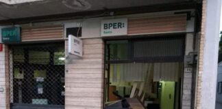 Altro colpo in banca nel Casertano, asportato il cassettone bancomat della filiale Bper di Maddaloni: indagano i carabinieri