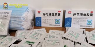 VIDEO E FOTO Prodotti anti Covid contraffatti provenienti dalla Cina: sequestrate a Napoli 24 mila mascherine e 5mila confezioni di farmaci pericolosi