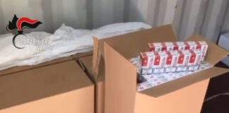Contrabbando nel Napoletano, sequestrata oltre una tonnellata di sigarette nel quartiere Ponticelli: arrestato 43enne