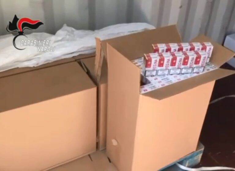 Contrabbando nel Napoletano, sequestrata oltre una tonnellata di sigarette nel quartiere Ponticelli: arrestato 43enne
