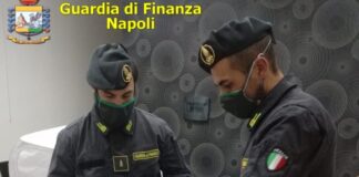 Non si ferma la produzione e il commercio di mascherine contraffatte: altri 6mila pezzi sequestrati nel Napoletano