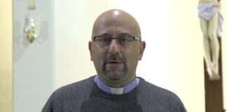 LA VIDEO INTERVISTA Emergenza Covid a Pozzuoli, le iniziative solidali della parrocchia di Sant’Artema martire. Santaniello: collaborazione con famiglie, forze dell’ordine e istituzioni ha dato i loro frutti
