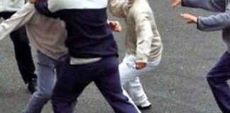 Incredibile a Napoli, scoppia una violenta rissa per la ‘contesa’ della suocera: sei persone arrestate dai carabinieri