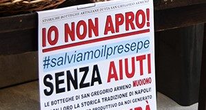 Ripartono le attività commerciali ed economiche a Napoli ma non quelle degli artigiani di San Gregorio Armeno: gli artigiani dei presepi in ginocchio chiedono un incontro con De Luca