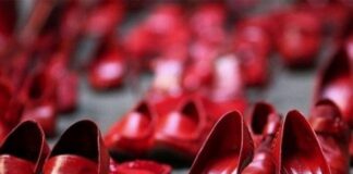 Consiglio dell’Ordine degli Avvocati di Napoli Nord, scarpe rosse per dire no alla violenza contro le donne