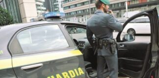 Benevento, stupravano pazienti durante le visite: arrestati cardiologo e pm onorario