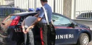 S. Tammaro, aggredisce la moglie e poi accoltella il vicino intervenuto per sedare la lite