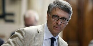 Malore per Raffaele Cantone, il magistrato in ospedale per accertamenti