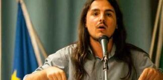 Frasi minacciose all’indirizzo del primo cittadino di Bacoli, che dichiara: “Ormai vogliono tutto dal sindaco!”