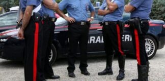 Giugliano, “Pronto 112, ho accoltellato mio padre e sto venendo in caserma”. Arrestato per tentato omicidio