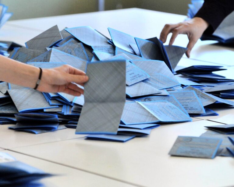 Elezioni: ecco perché con le attuali regole anticovid molti elettori non avrebbero la possibilità di esprimere il voto!