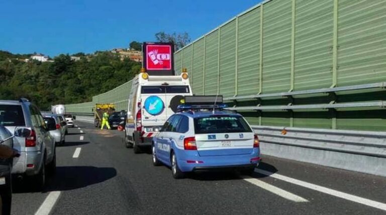 Tragico incidente sulla A2, perde la vita un 25enne casertano