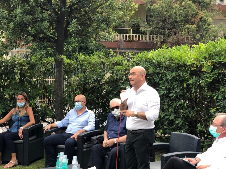 VIDEO San Nicola la Strada, il sindaco Marotta: “Piscina e cimitero, risolto problemi mai affrontati in passato”