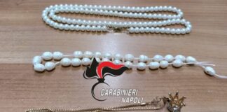 Portici, tenta di rubare gioielli di una 85enne nascondendoli nel frogrifero, denunciati badante e il suo compagno