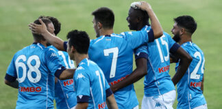 Esordio vincente per il Napoli a Parma (0-2), in goal Mertens ed Insigne