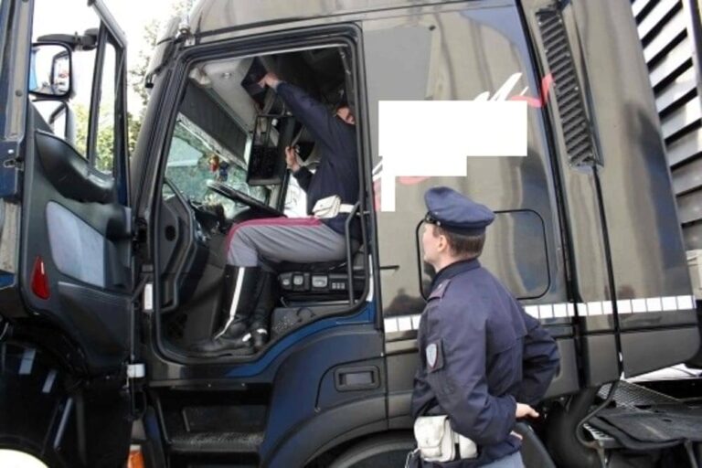 San Giorgio del Sannio: otto immigrati afgani clandestini trasportati all’interno di un tir, arrestato l’autista
