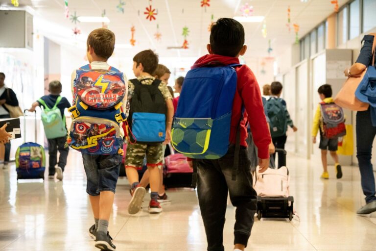 Scuole campane: fondi per 571mila euro destinati alla distribuzione gratuita di kit, quaderni e libri