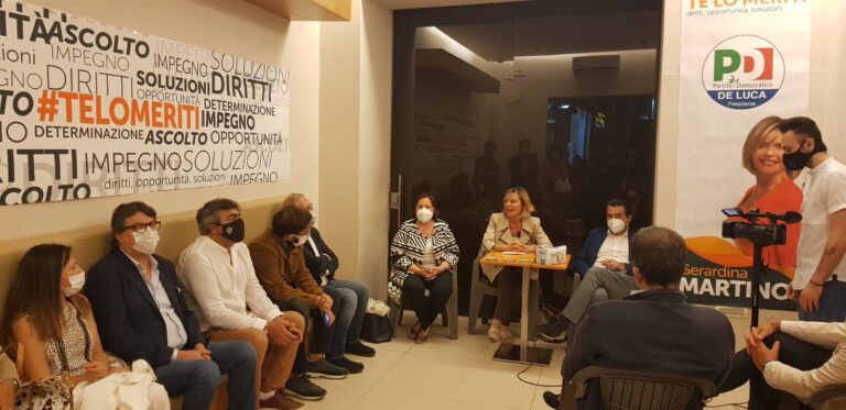 VIDEO Regionali, Martino inaugura con il gotha del Pd il comitato elettorale a Caserta: “La città locomotiva della provincia e del partito”