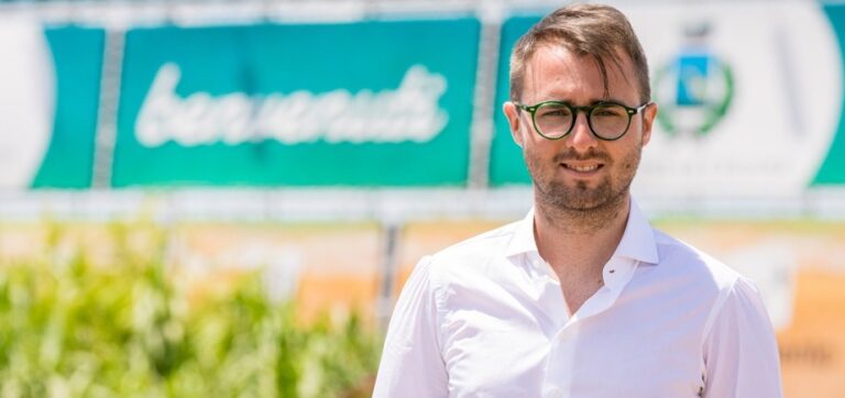 VIDEO Regionali, Massimo Schiavone: “Ambiente, turismo e infrastrutture le mie priorità, orgoglioso per l’affetto della gente”