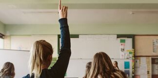 Ocse: “Crolla preparazione studenti nel mondo. In Italia divario tra sessi in matematica”