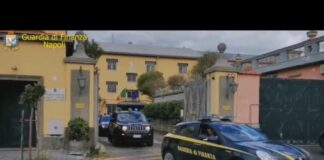 Napoli, indagati Mormone ed Esposito di ‘Made in sud’. L’accusa: fatture false per rilevare il teatro Cilea