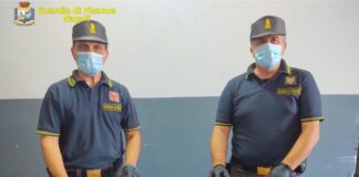 Contrabbandiere di sigarette e con il reddito di cittadinanza: in manette 55enne, sequestrati 190 chili di ‘bionde’
