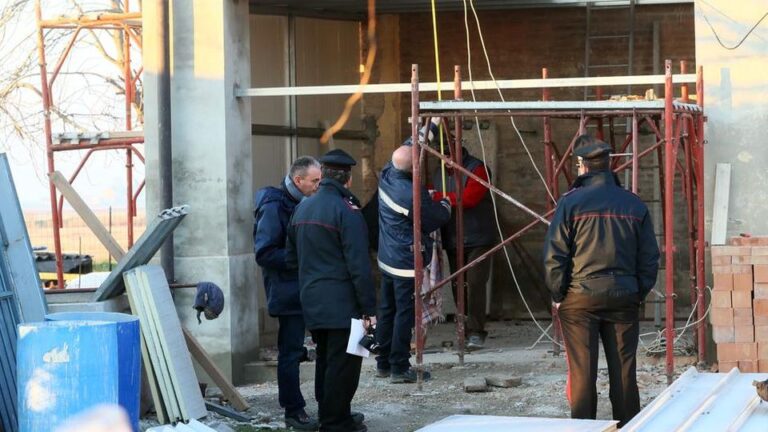 Ferrara: cade da una impalcatura, muore sul colpo un operaio 58enne originario di Casaluce