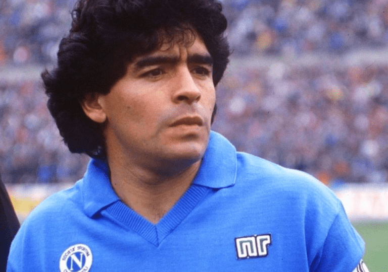 Maradona, il dio del calcio che ha vinto dove nessuno aveva mai vinto prima e mai vinto dopo!