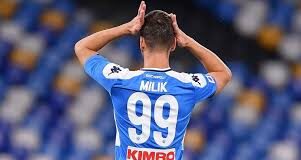 Milik in tribuna o a casa, non inserito nè nella lista di serie A nè in quella Uefa. Nuovi tamponi tutti negativi