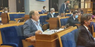 Prima seduta del Consiglio regionale della Campania: a Gennaro Oliviero la carica di presidente con 46 voti e tre astenuti