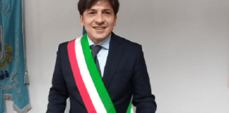 Scatta l’allarme Covid anche a Parete, il sindaco Pellegrino chiude una chiesa