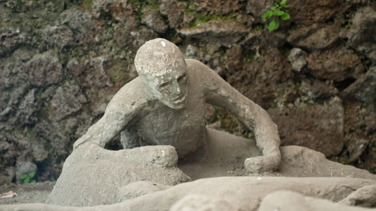 Pompei, studio delle università di Valencia e Cambridge: “Asfissia fu una delle cause di morte”