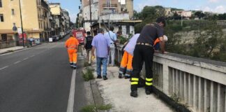 Nuovo suicidio dal ponte San Rocco di Capodimonte: un uomo scende dall’auto e si lancia nel vuoto