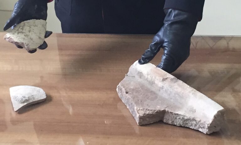 Reperti archeologici di Pompei rubati, restituiti dopo 15 anni: “Teneteveli, portano solo sfortuna!”