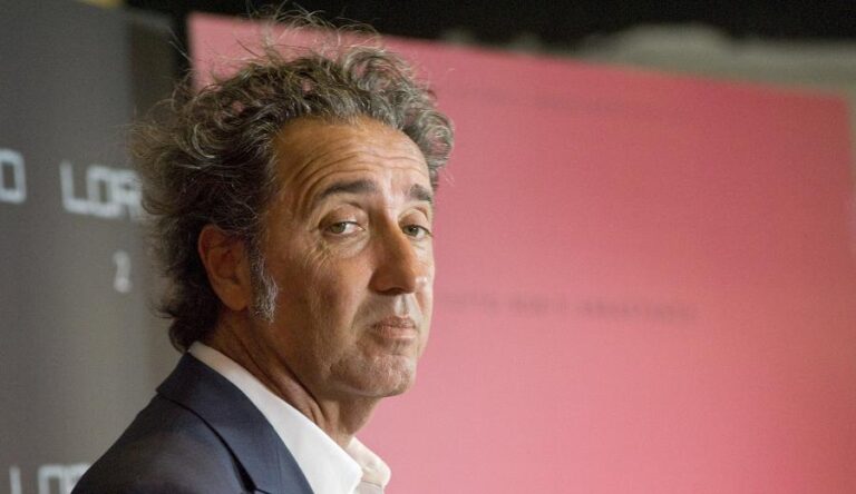 Napoli, Piazza del Plebiscito set cinematografico per il nuovo film di Sorrentino