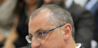 Il sindaco di Eboli Cariello ascoltato dai magistrati, in attesa del Riesame