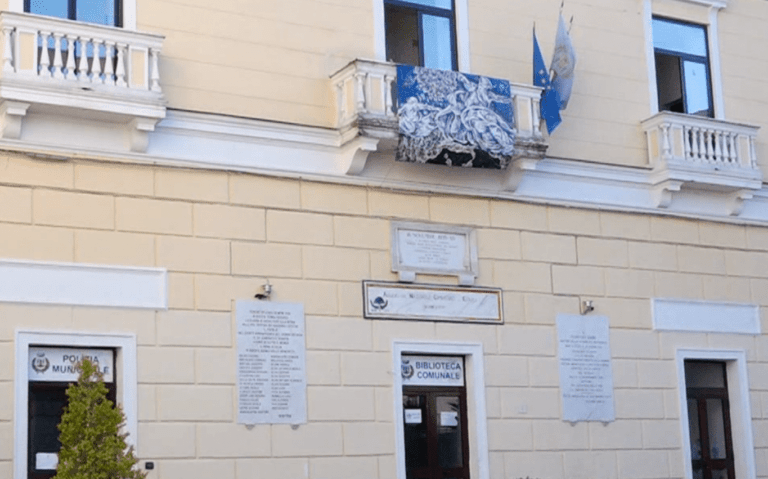 Cesa, nuovi vertici Utc: Guida e company fanno un altro pasticcio. Ufficio affidato a Cappello del Pd e all’architetto Petrarca di Carinaro, bando calpestato