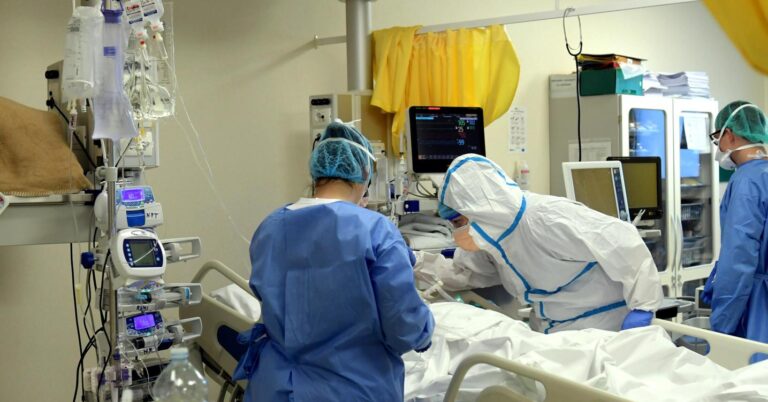 Focolaio Covid in clinica nel Napoletano: contagiati pazienti del reparto cardiologia