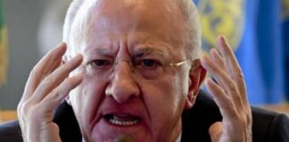 De Luca scrive a Conte: “Nostre richieste senza risposta, è una cosa sconcertante!”