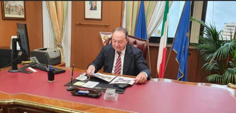 Orta di Atella, Gaudino come don Abbondio: salva la poltrona ma non la faccia grazie a Oliviero