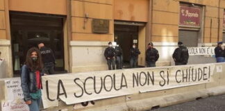 Riapertura scuole in Campania, un’altra fake news genera caos. Come si può essere così imbecilli!!!