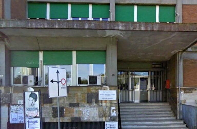 I sindaci dell’Agro-Aversano replicano al direttore dell’Asl Russo: “Da noi sciacallaggio? Risolva criticità emerse!”