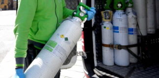 Il buon cuore del Sud: ecco le bombole di ossigeno dei subacquei